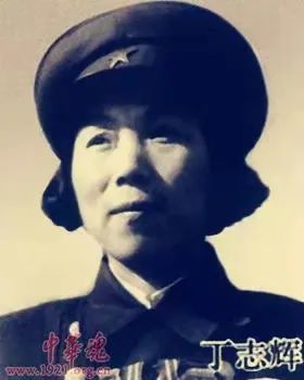 戰(zhàn)士責(zé)任重！記參加歷屆全國人大的軍隊女英模代表